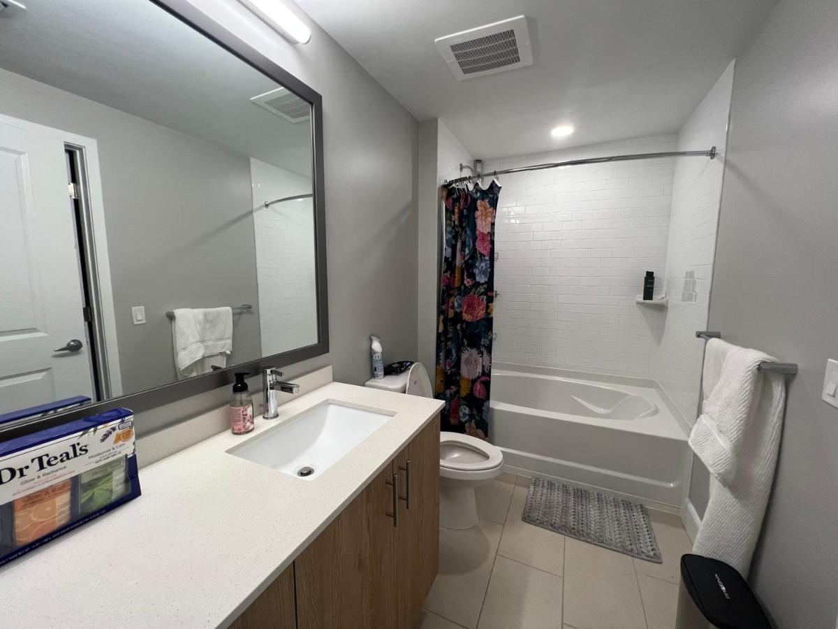 Upscale 2-Bedroom Condo Balcony And Pool View & Luxury Amenities In Miami-Doral, Mins To Miami Intl Exterior photo
